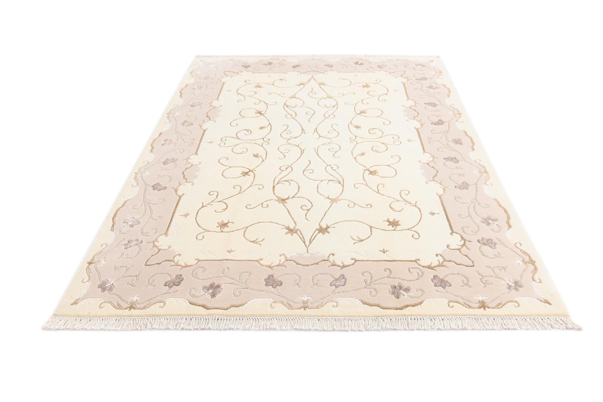 5' 7 x 7' 11 Hand Knotted Darya Rug