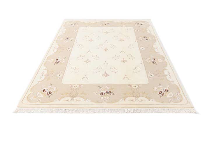 5' 7 x 7' 10 Hand Knotted Darya Rug