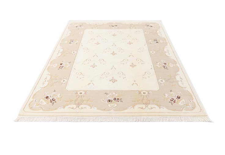 Detail image of 5' 7 x 7' 10 Hand Knotted Darya Rug