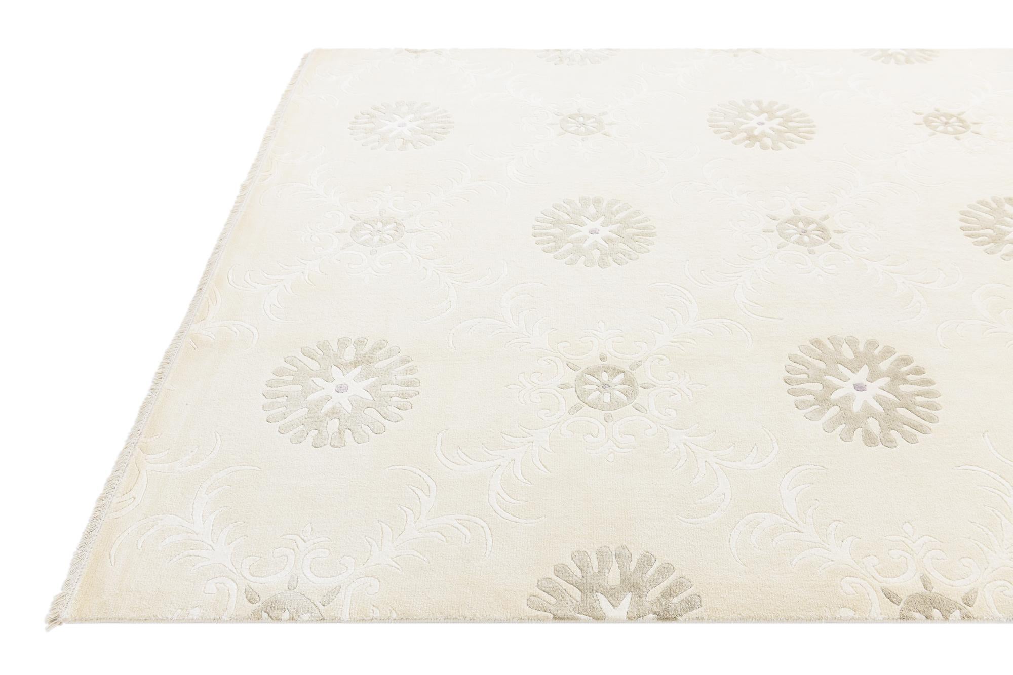 6' 11 x 9' 6 Hand Knotted Darya Wool Rug