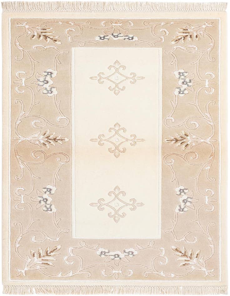 Detail image of 2' 8 x 4' 10 Hand Knotted Darya Rug