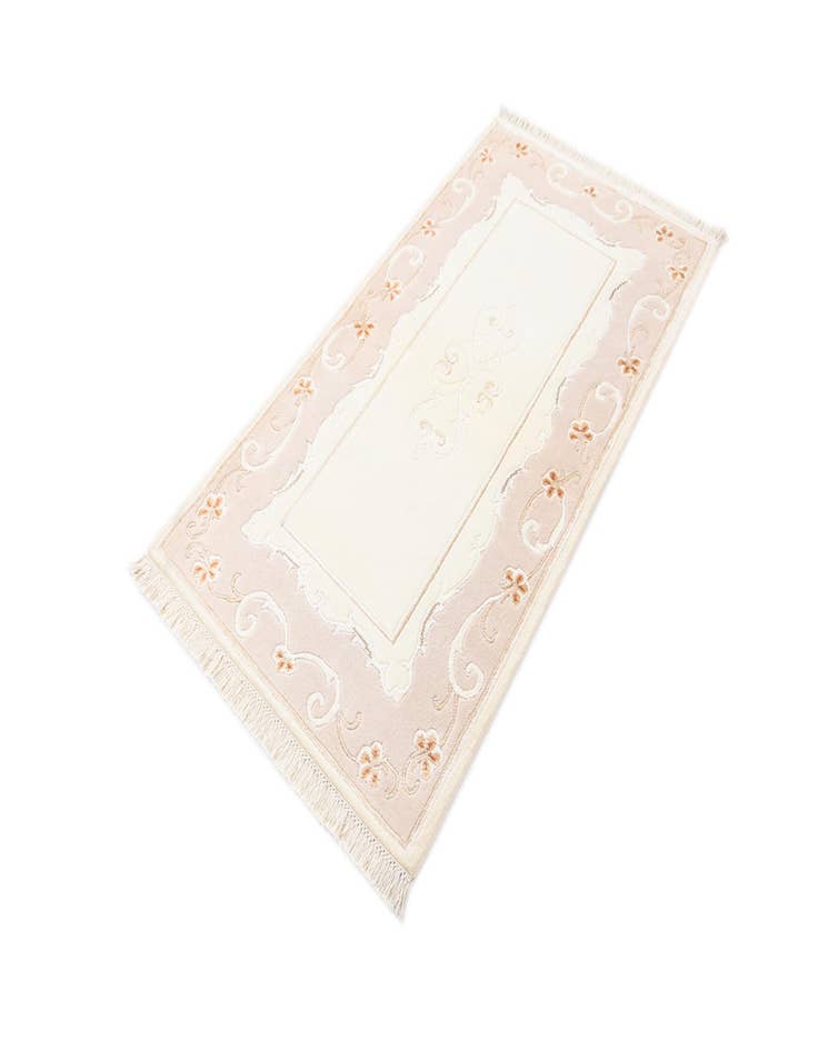 Detail image of 2' 8 x 5'  Hand Knotted Darya Rug