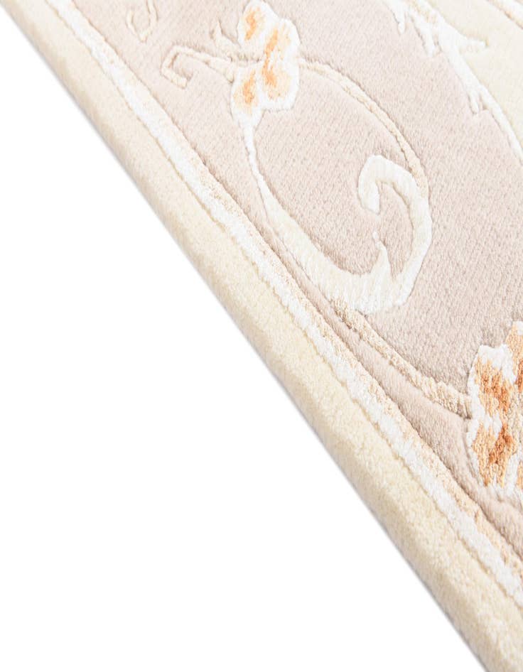 Detail image of 2' 8 x 5'  Hand Knotted Darya Rug