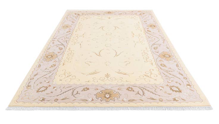 Detail image of 6' 8 x 9' 10 Hand Knotted Darya Rug