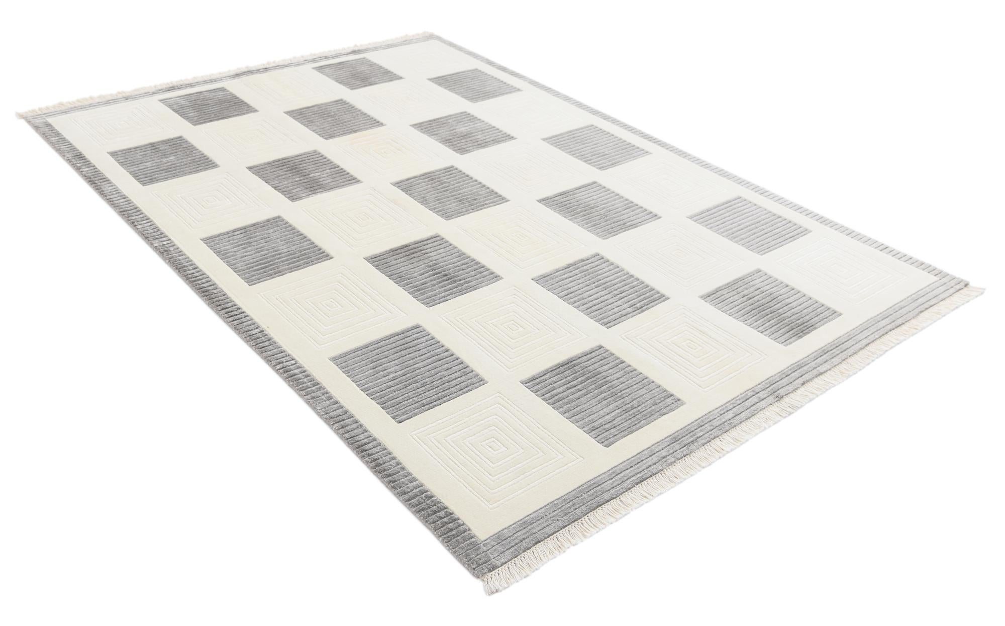 5' 6 x 7' 9 Hand Knotted Darya Wool Rug