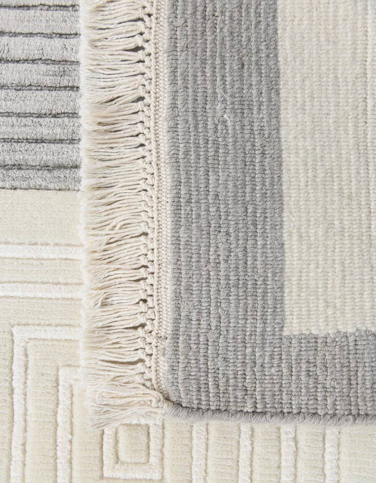 Detail image of 5' 6 x 7' 9  Hand Knotted Darya Wool Rug