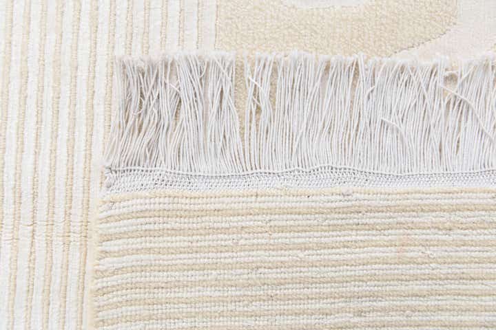 5' 7 x 8' 2 Hand Knotted Darya Wool Rug