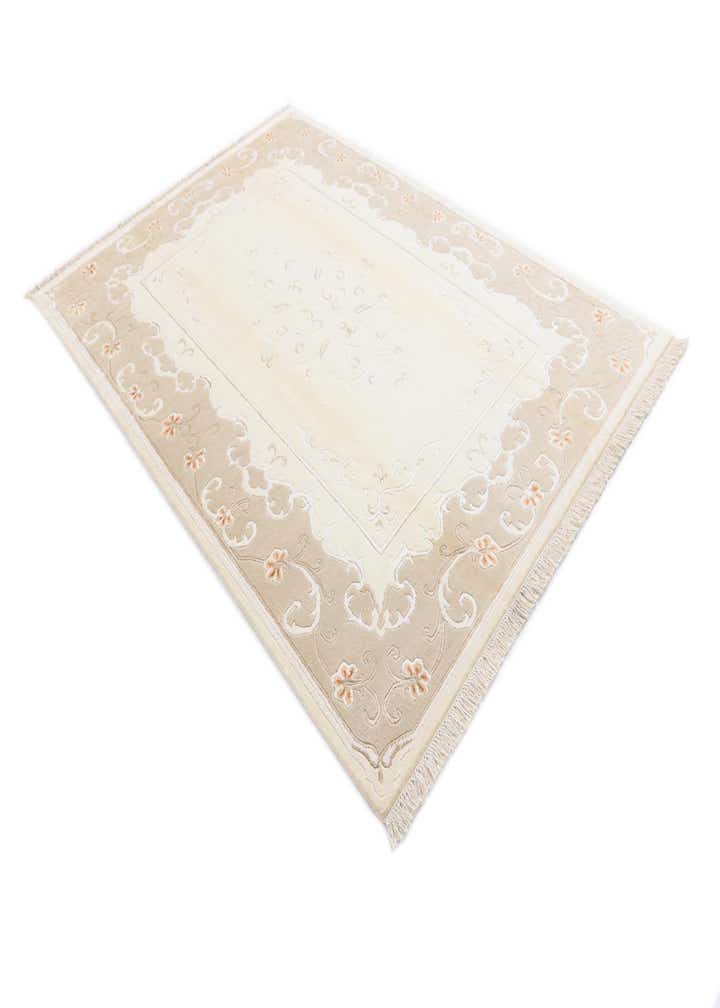 5' 7 x 8' 2 Hand Knotted Darya Rug