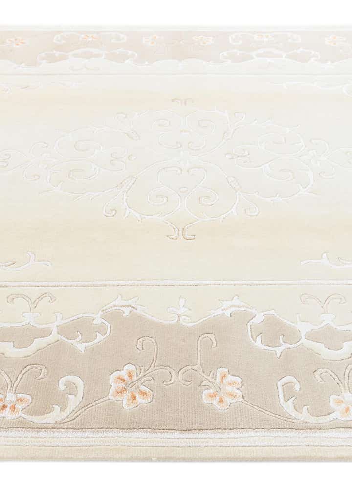 5' 7 x 8' 2 Hand Knotted Darya Rug
