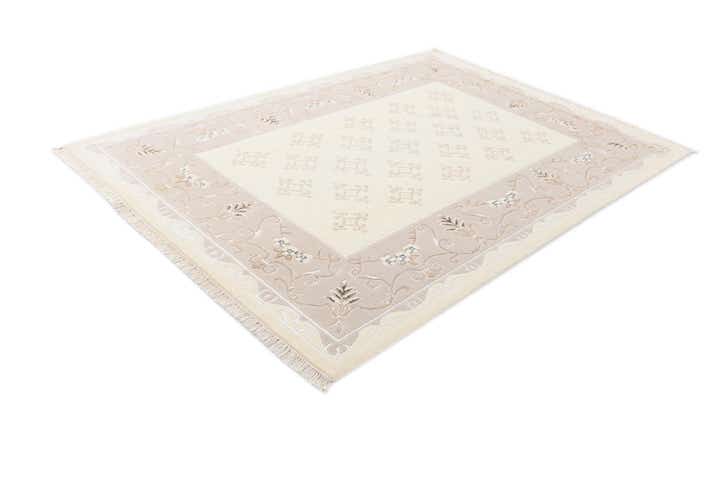5' 9 x 8' Hand Knotted Darya Rug