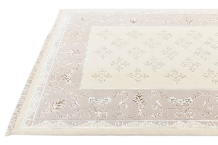 Detail image of 5' 9 x 8' Hand Knotted Darya Rug
