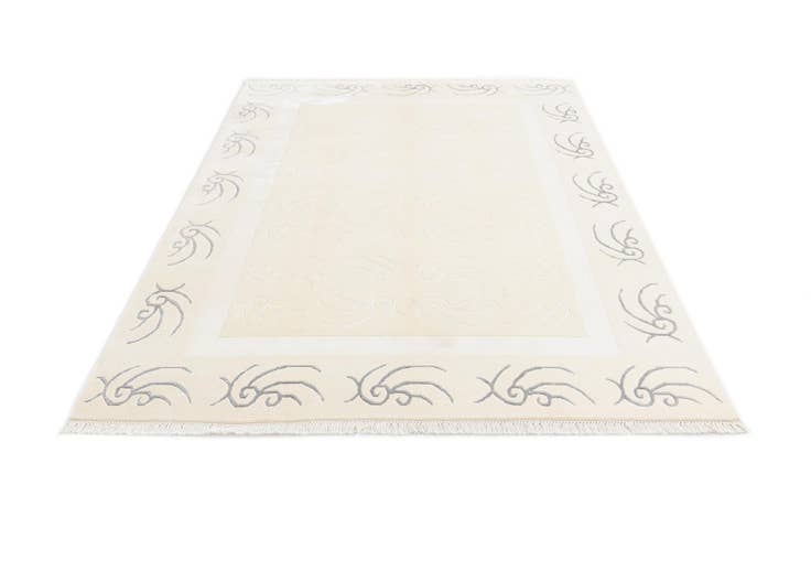 Detail image of 5' 6 x 7' 10 Hand Knotted Darya Rug