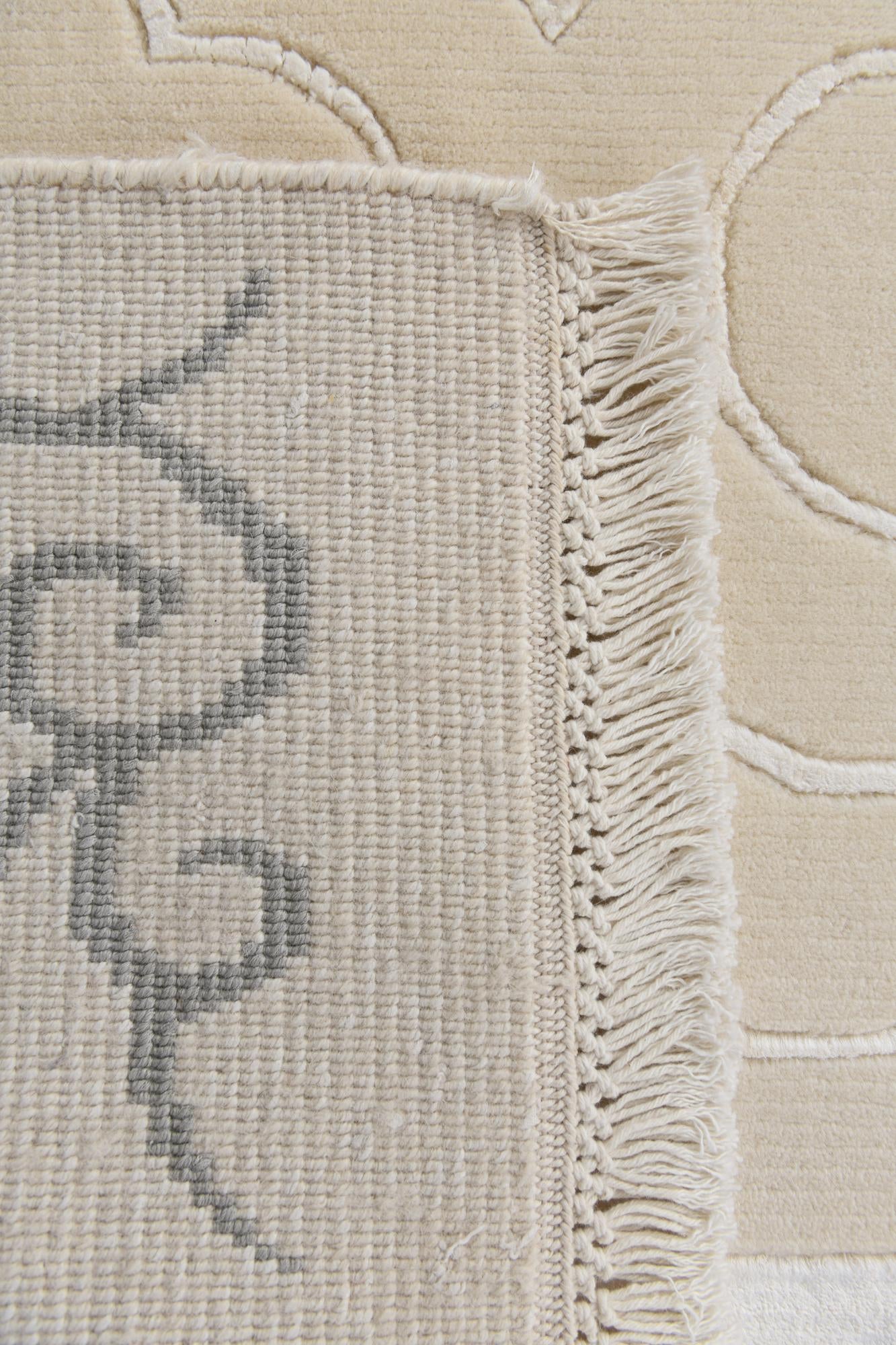 5' 6 x 7' 10 Hand Knotted Darya Rug