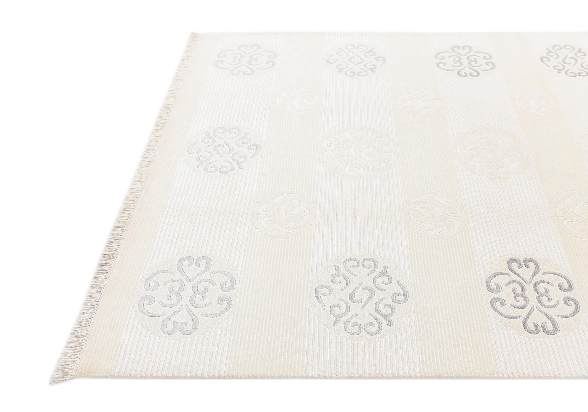 5' 7 x 8' Hand Knotted Darya Rug