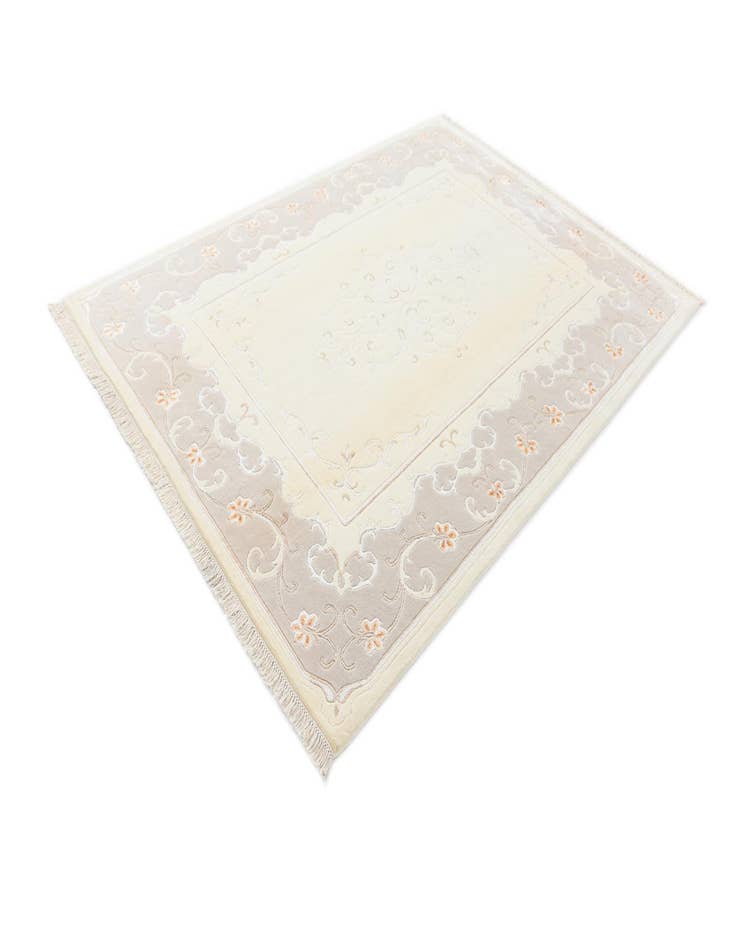 Detail image of 5' 7 x 7' 10 Hand Knotted Darya Rug