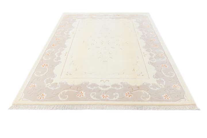 5' 7 x 7' 10 Hand Knotted Darya Rug