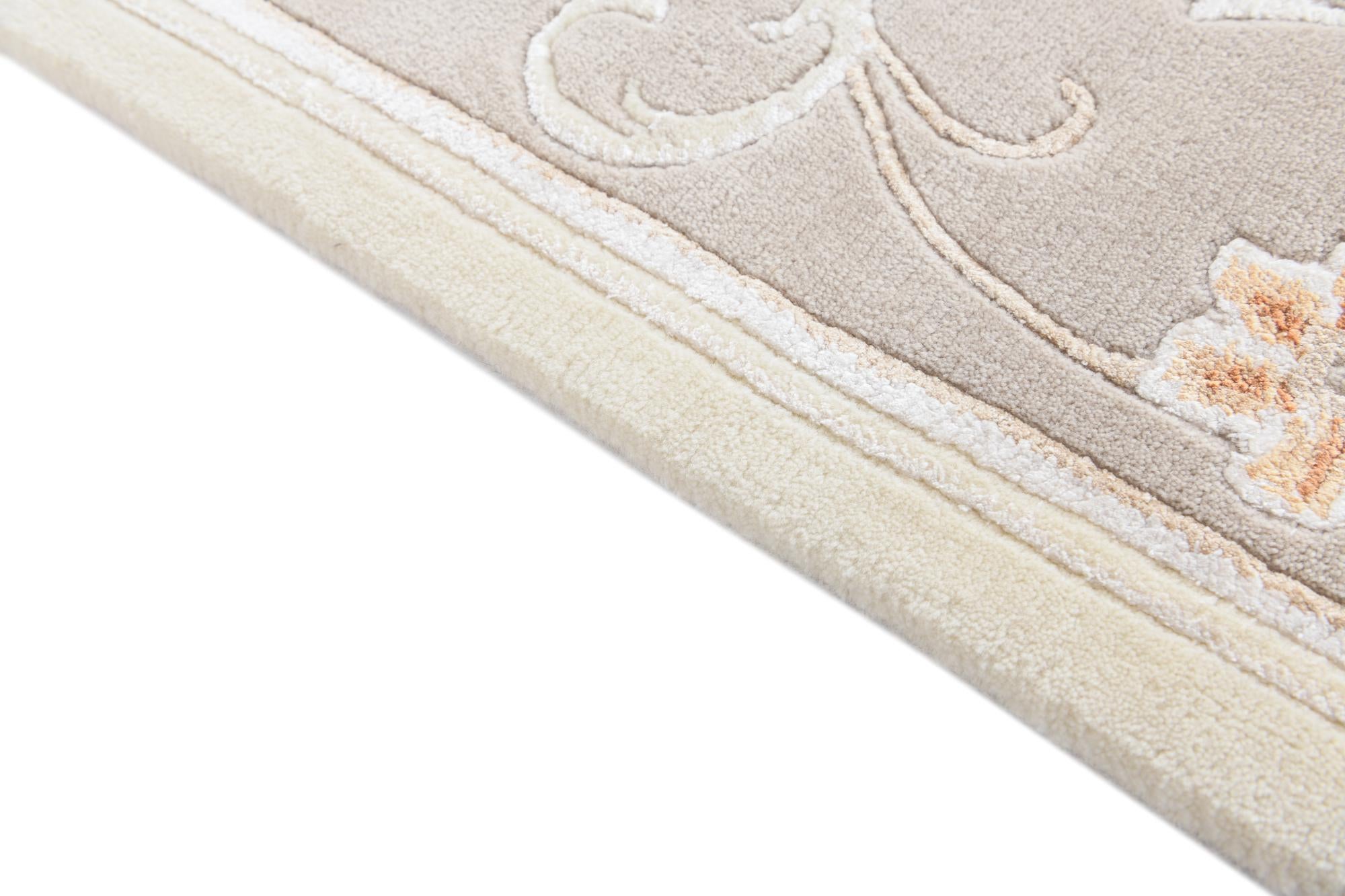 5' 7 x 7' 10 Hand Knotted Darya Rug