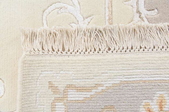 5' 7 x 7' 10 Hand Knotted Darya Rug