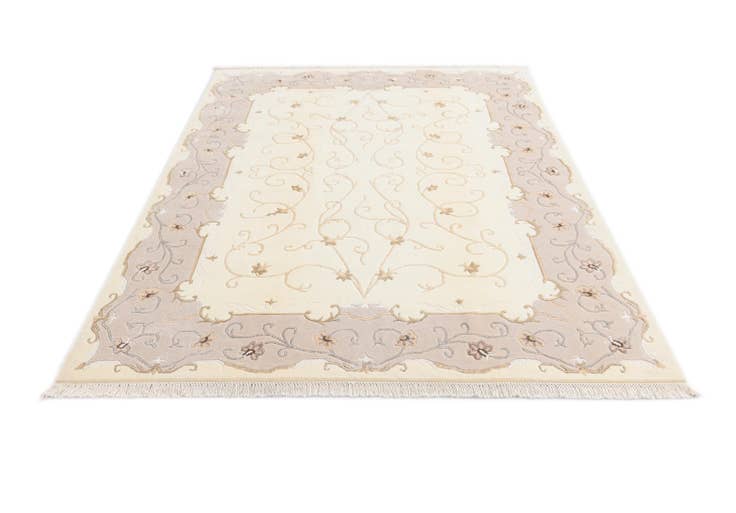 Detail image of 5' 9 x 7' 11 Hand Knotted Darya Rug