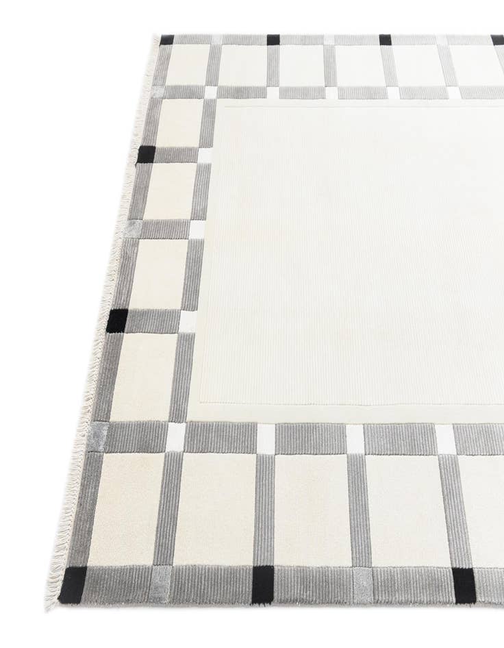 Detail image of 5' 8 x 7' 10  Hand Knotted Darya Wool Rug