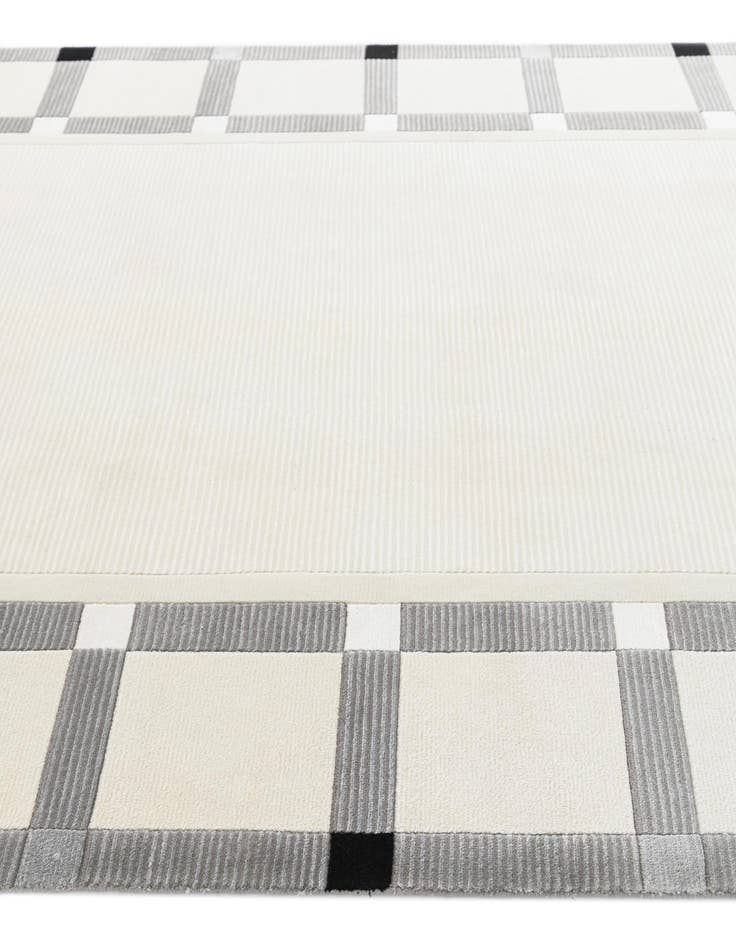 Detail image of 5' 8 x 7' 10  Hand Knotted Darya Wool Rug