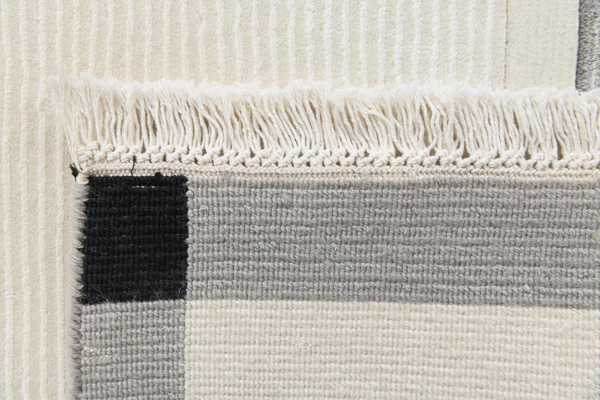 5' 8 x 7' 10 Hand Knotted Darya Wool Rug
