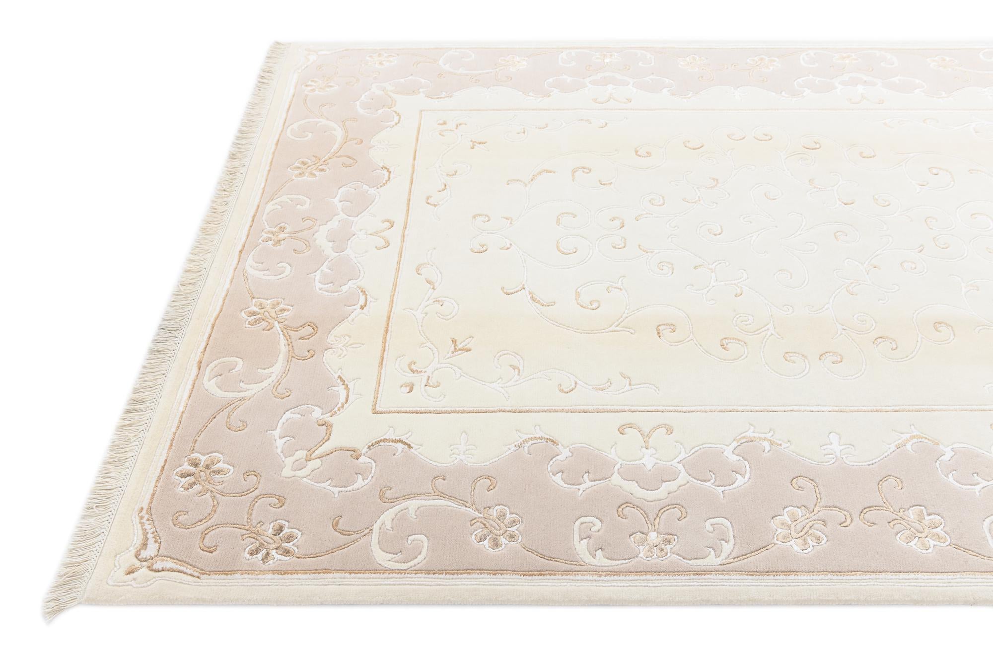 5' 8 x 8' Hand Knotted Darya Rug