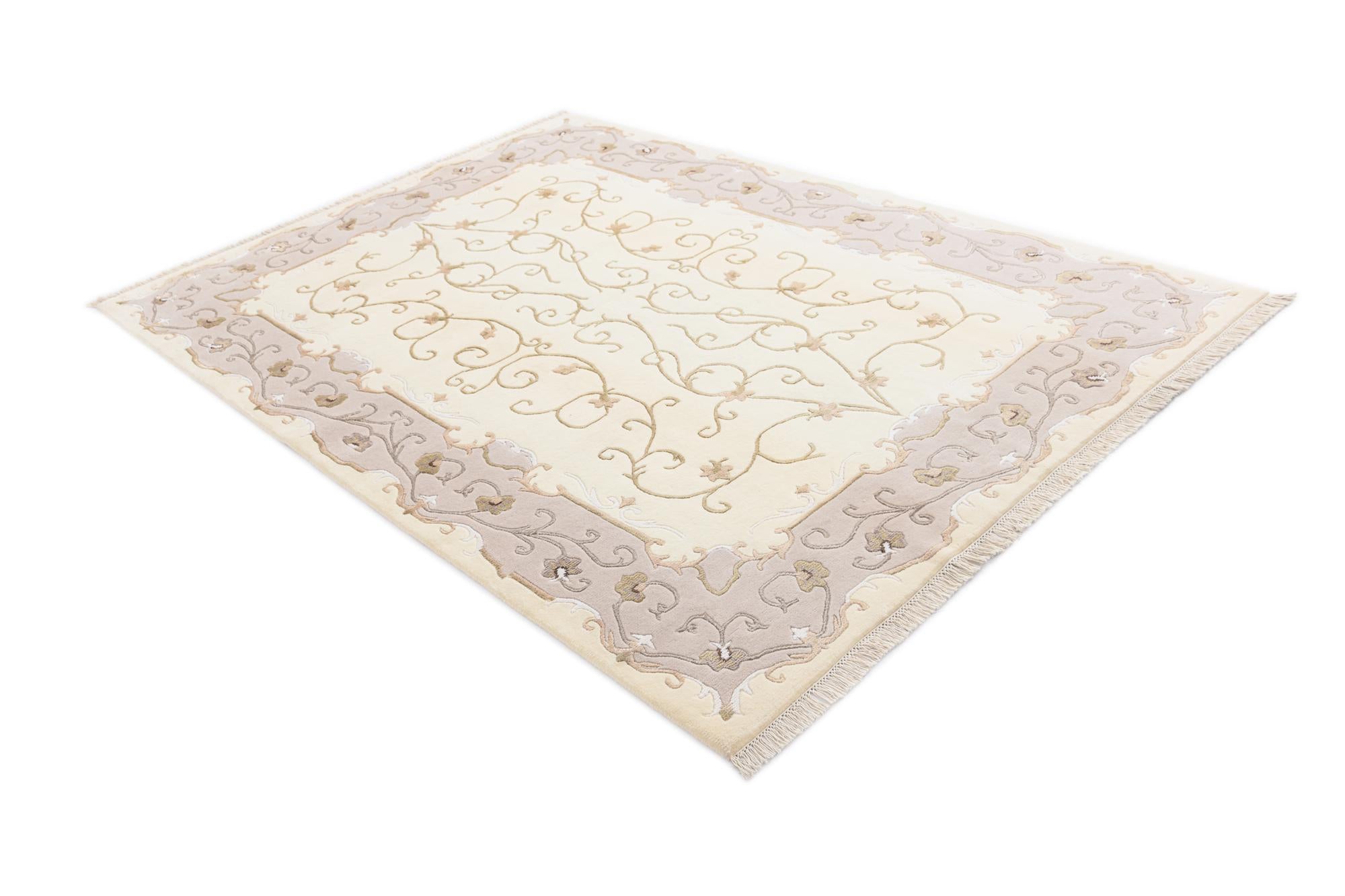 5' 8 x 8' Hand Knotted Darya Rug