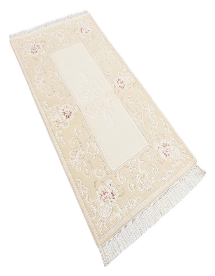 Detail image of 2' 7 x 4' 9  Hand Knotted Darya Rug