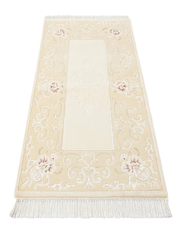 Detail image of 2' 7 x 4' 9  Hand Knotted Darya Rug