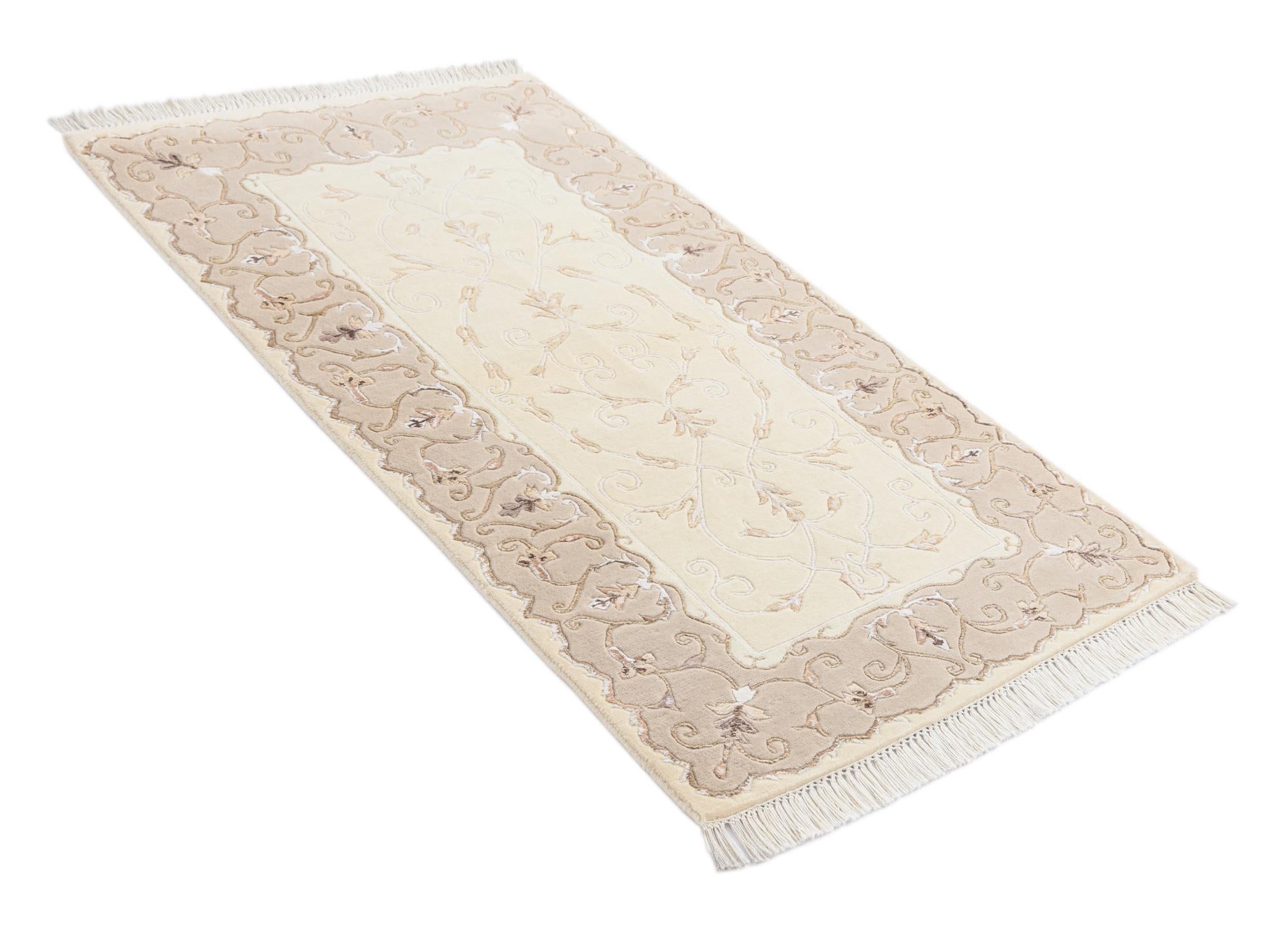 2' 9 x 4' 10 Hand Knotted Darya Rug