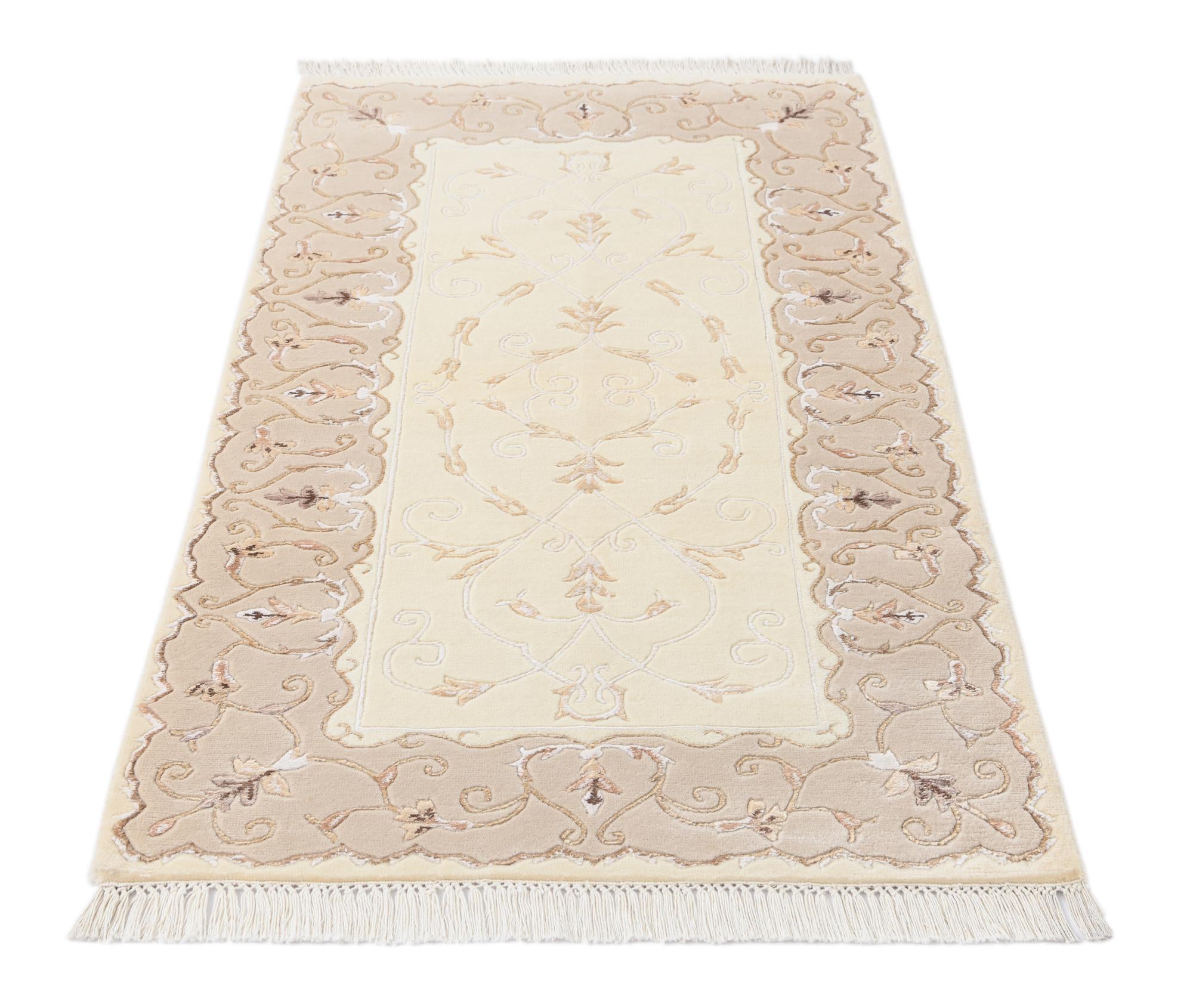 2' 9 x 4' 10 Hand Knotted Darya Rug