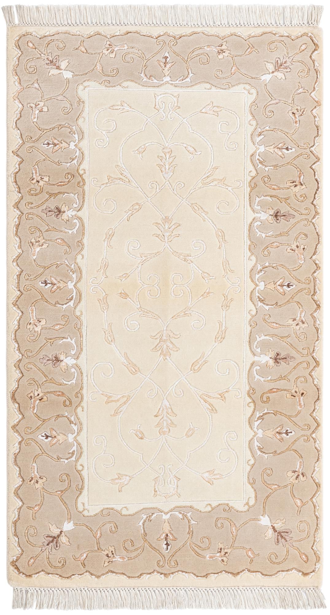 2' 9 x 4' 10 Hand Knotted Darya Rug