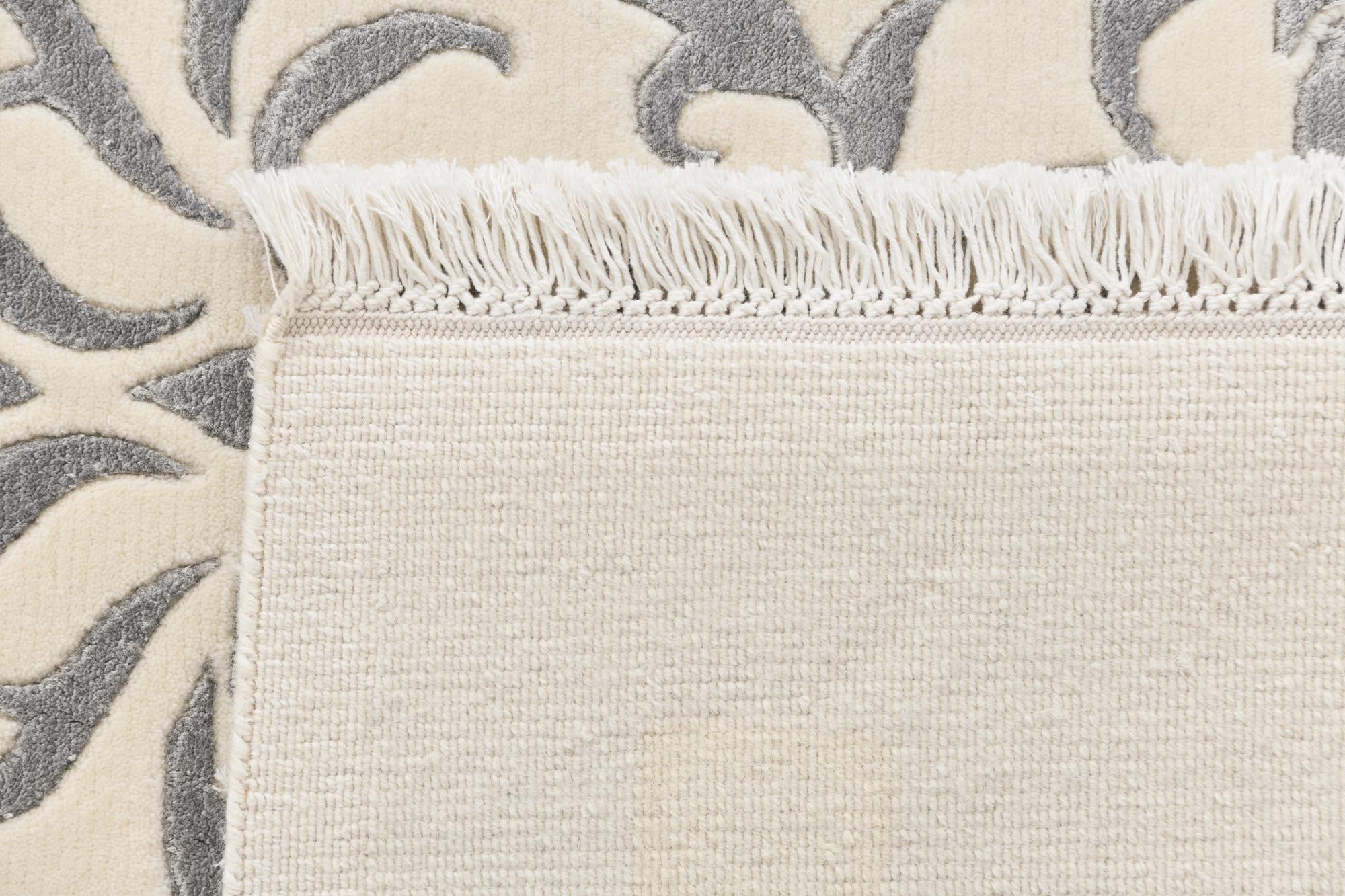 5' 5 x 7' 9 Hand Knotted Darya Rug