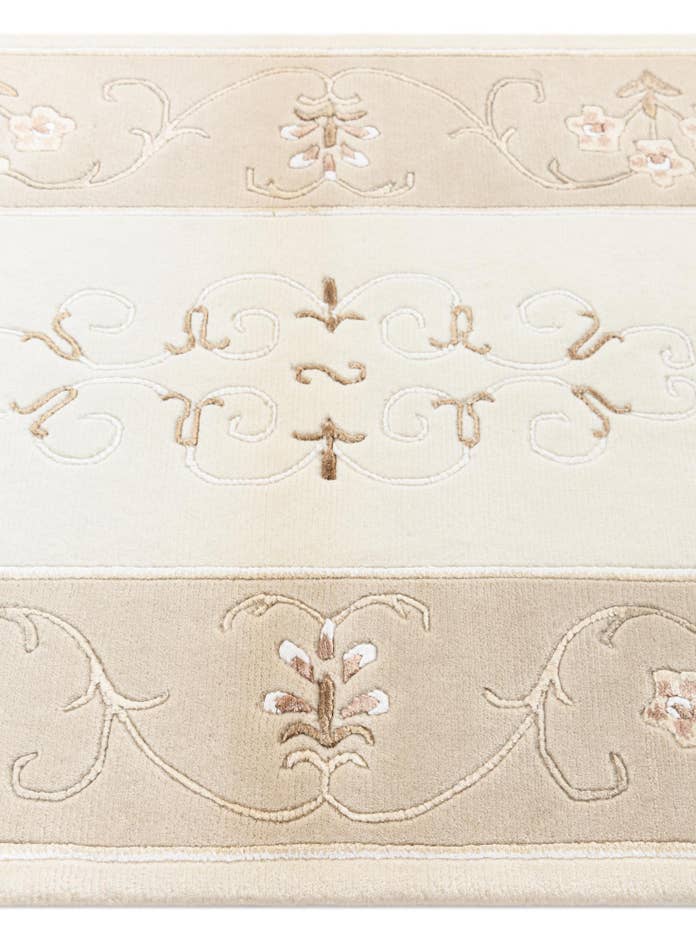 Detail image of 2' 8 x 5' Hand Knotted Darya Rug