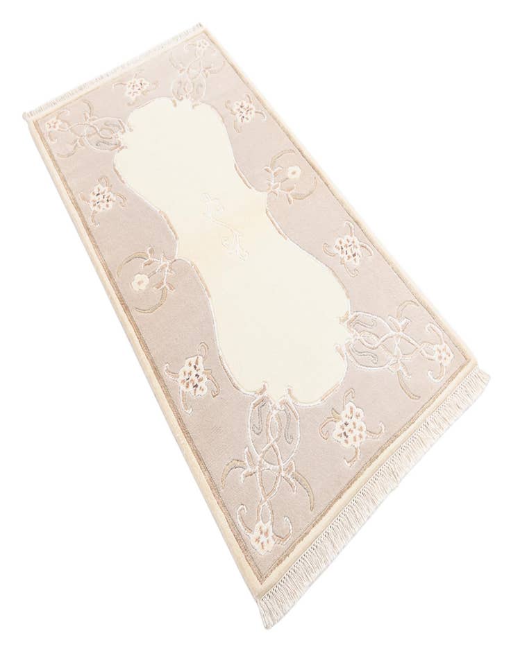 Detail image of 2' 9 x 5'  Hand Knotted Darya Rug