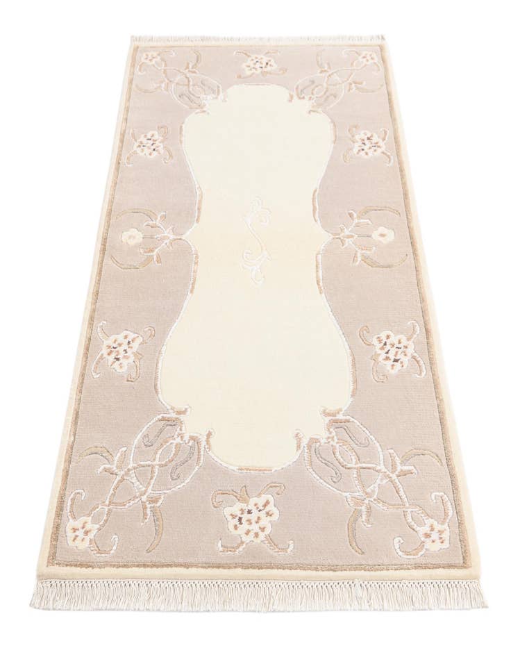 Detail image of 2' 9 x 5'  Hand Knotted Darya Rug