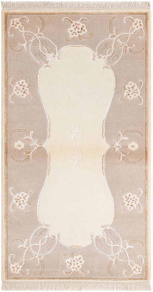Detail image of 2' 9 x 5' Hand Knotted Darya Rug