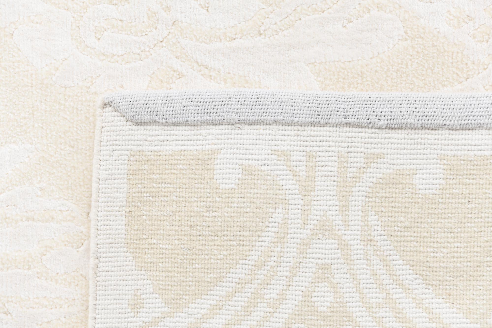 2' 11 x 4' 11 Hand Knotted Darya Wool Rug