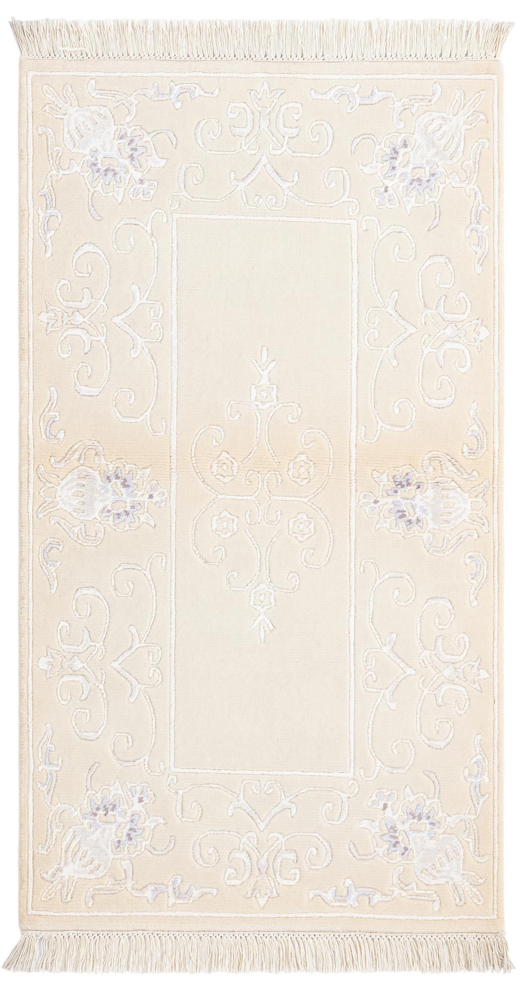 2' 7 x 4' 7 Hand Knotted Darya Rug