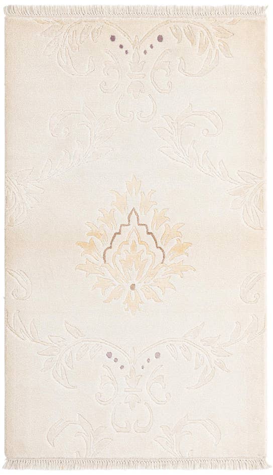 Detail image of 2' 7 x 4' 10 Hand Knotted Darya Rug