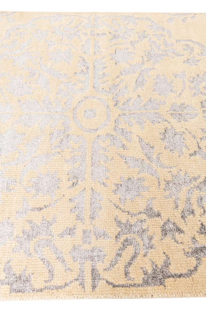 5' x 8' Hand Knotted Darya Rug