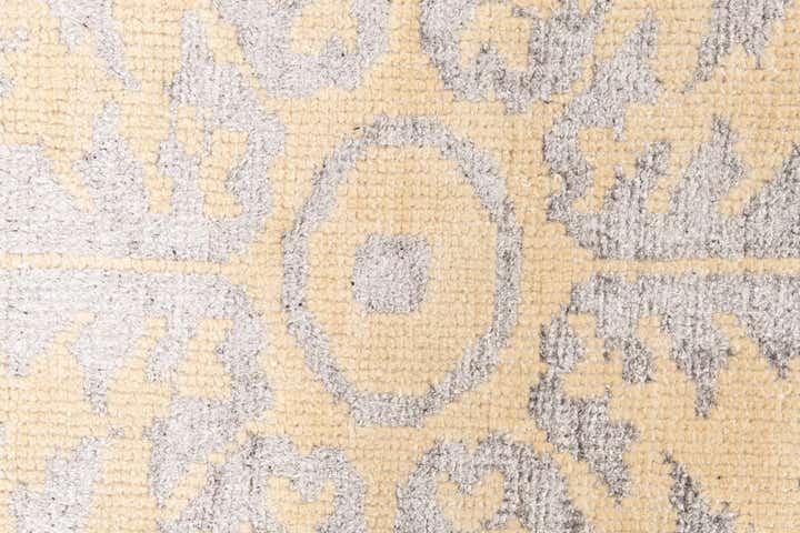 5' x 8' Hand Knotted Darya Rug