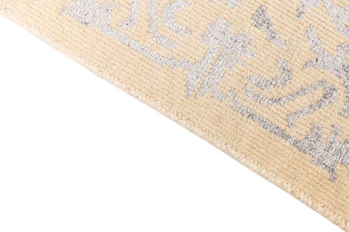 4' 10 x 8' Hand Knotted Darya Rug