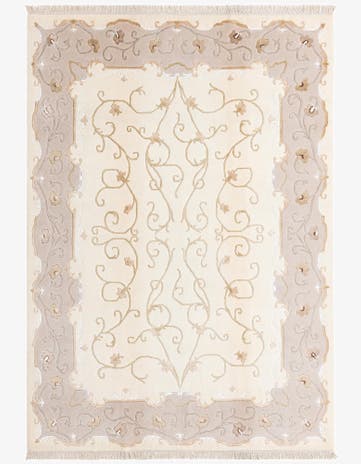 5' 8 x 8' Hand Knotted Darya Rug