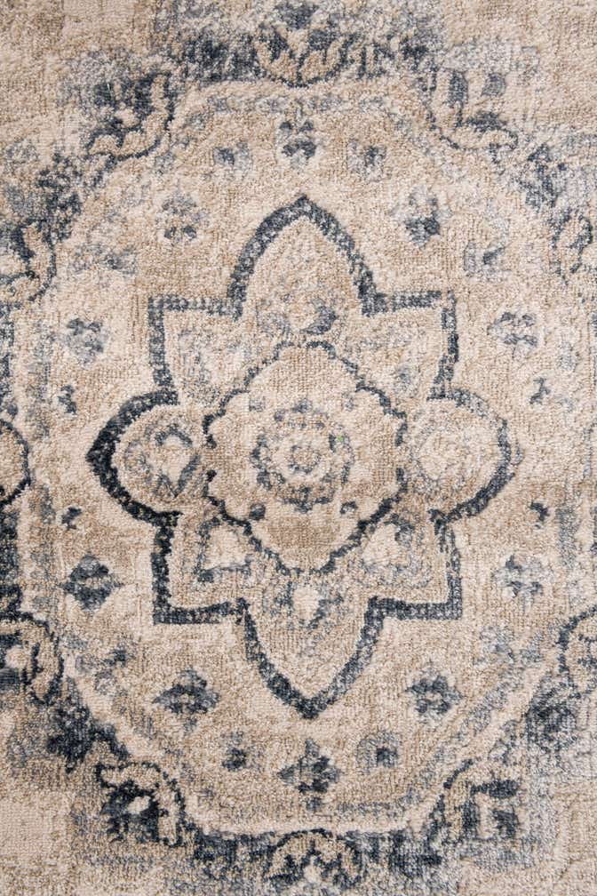5' x 7' 7 Eliza Rug