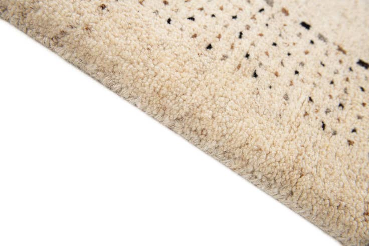 Detail image of 4' x 5' 10 Hand Knotted Gabbeh Wool Rug