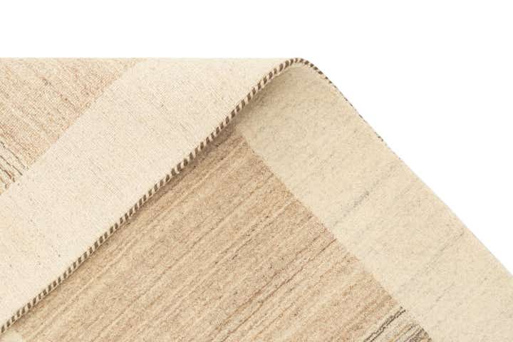 2' 5 x 4' 7 Hand Knotted Gabbeh Wool Rug