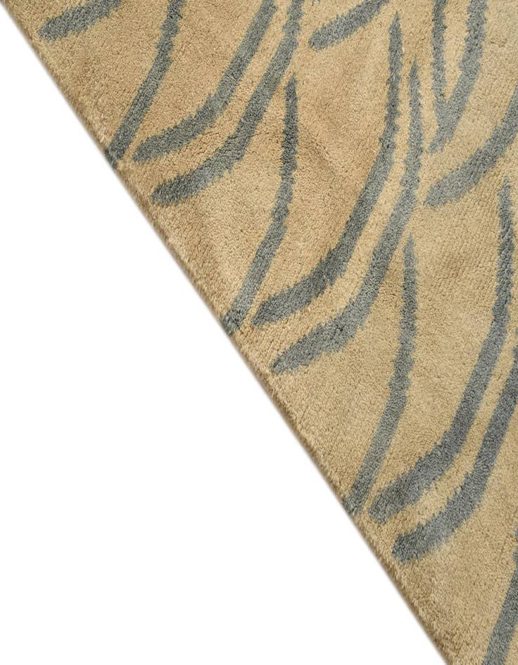 Detail image of 4' 6 x 6' 7  Hand Knotted Kashkuli Gabbeh Wool Rug