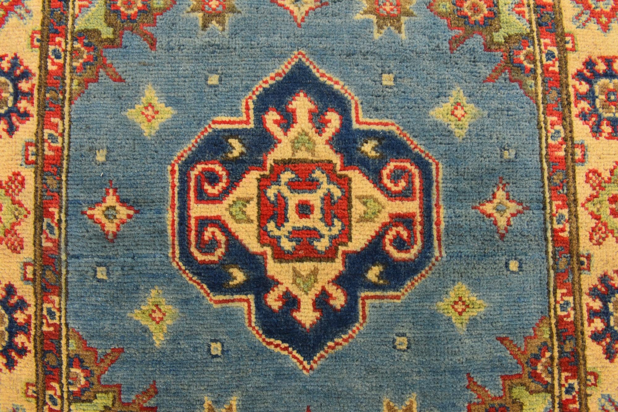 2' 8 x 4' 3 Hand Knotted Kazak Rug